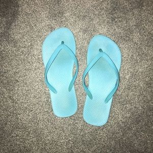 🍭 Blue Old Navy Flip Flops